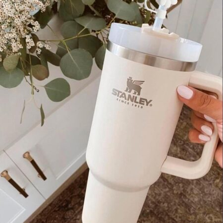 STANLEY QUENCHER PİPETLİ TERMOS 1,18 L KREM RENK — ikinci görsel