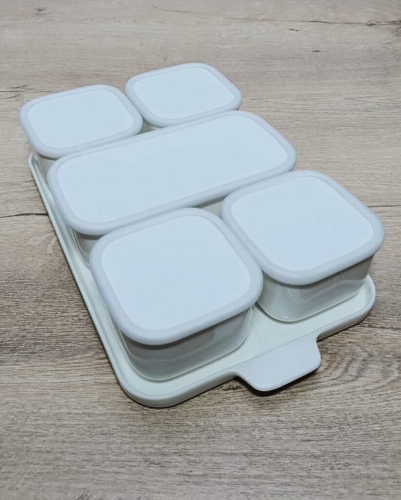 PORSELEN TEPSİLİ VAKUMLU KAPAK KAHVALTILIK SETİ