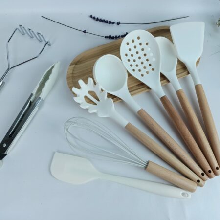 9 PARÇA 1. SINIF BAMBU SİLİKON SERVİS SETİ