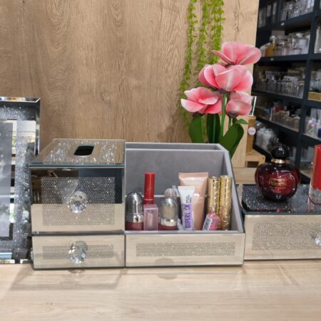 3 PARÇA GÜMÜŞ MAKYAJ ORGANİZER SET — ikinci görsel