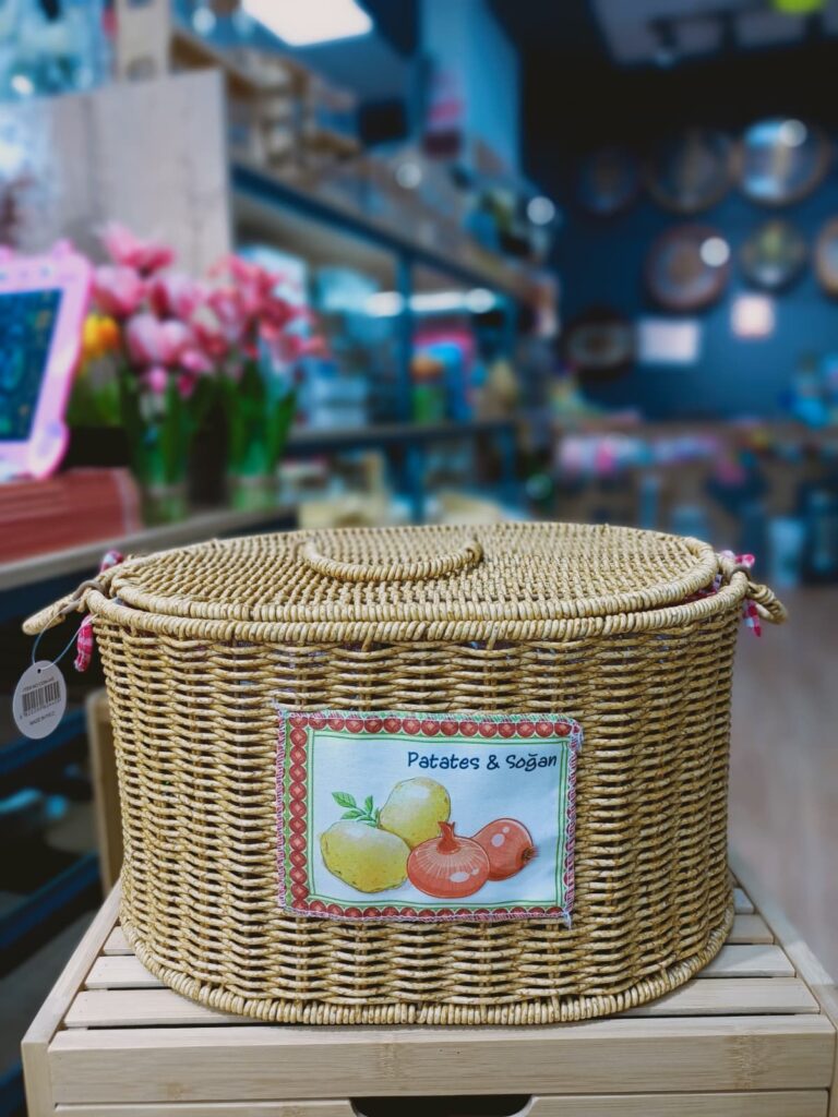 İKİ BÖLMELİ RATTAN KAPAKLI PATATES SOĞAN SEPETİ