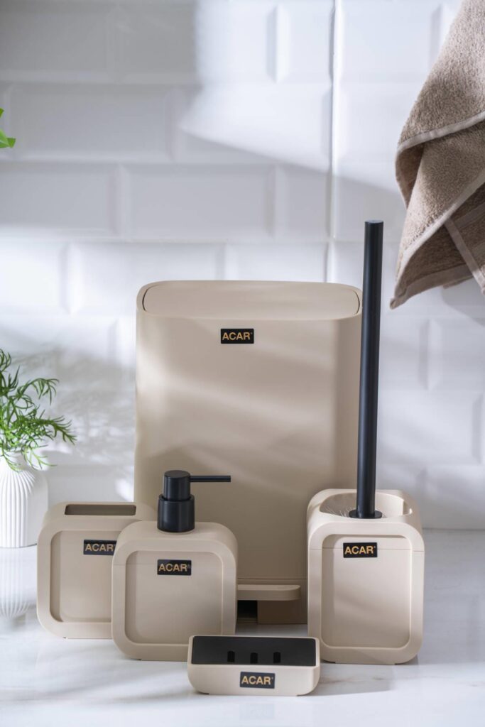 AKRİLİK 5 PARÇA BANYO SETİ