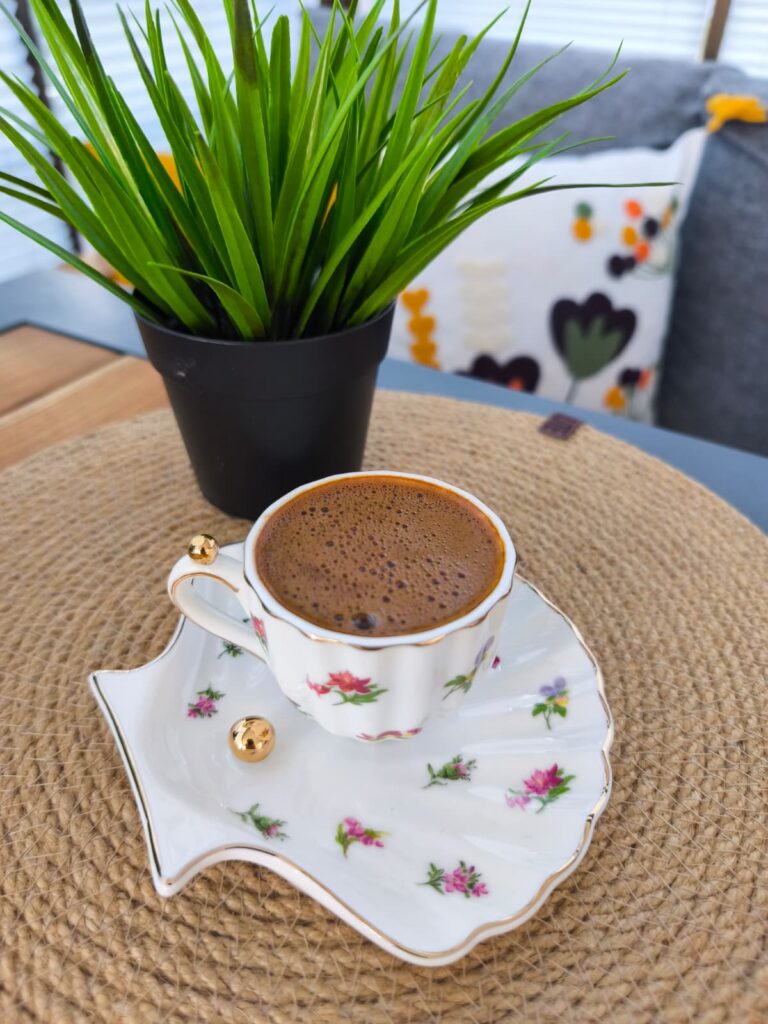 6 LI KAHVE FİNCAN TAKIMI