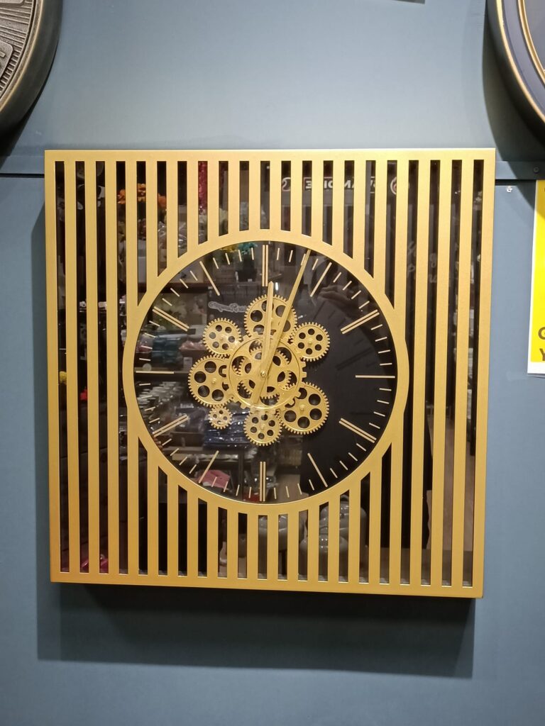 METAL ÇERCEVE 65 CM KARE ÇARKLI DUVAR SAAT